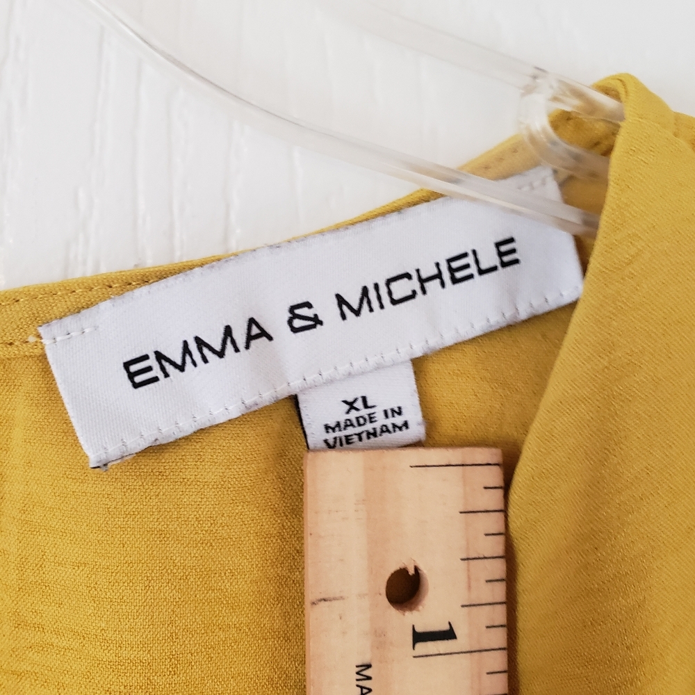 Emma & Michele Ladies Size XL Mustard Yellow Sleeveless Wrap Tie Romper - Picture 4 of 6